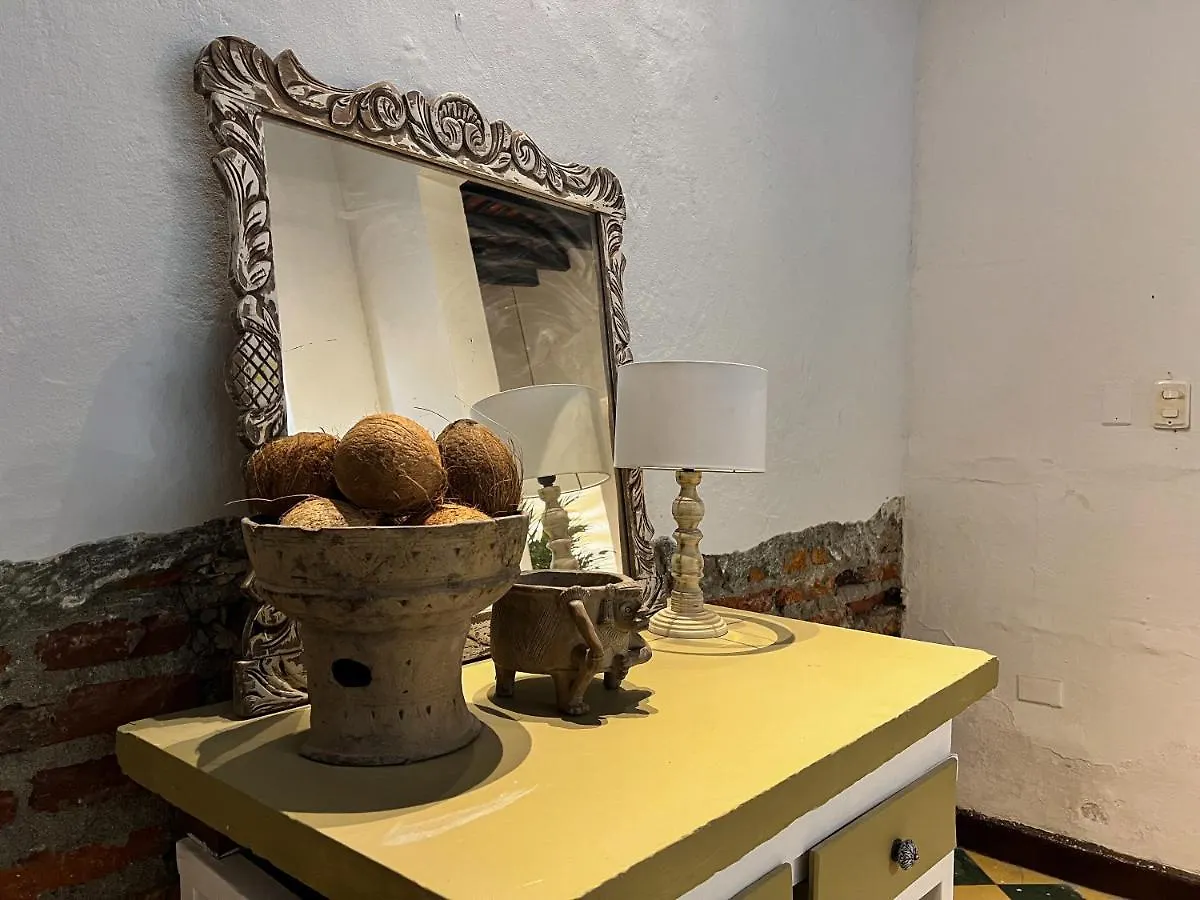 Gasthof Hotel Casa Cocotte - Casa De Huespedes Santa Marta