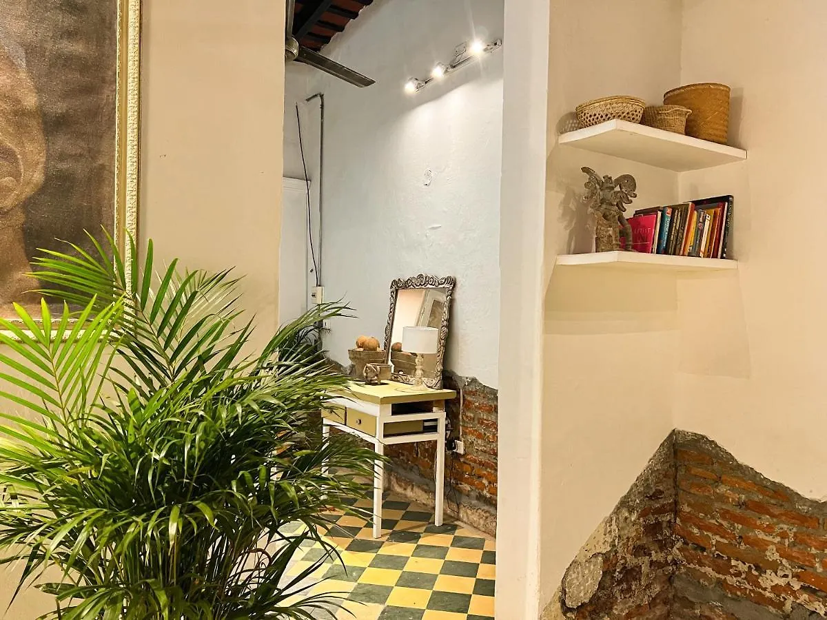 Hotel Casa Cocotte - Casa De Huespedes Santa Marta  Gasthof